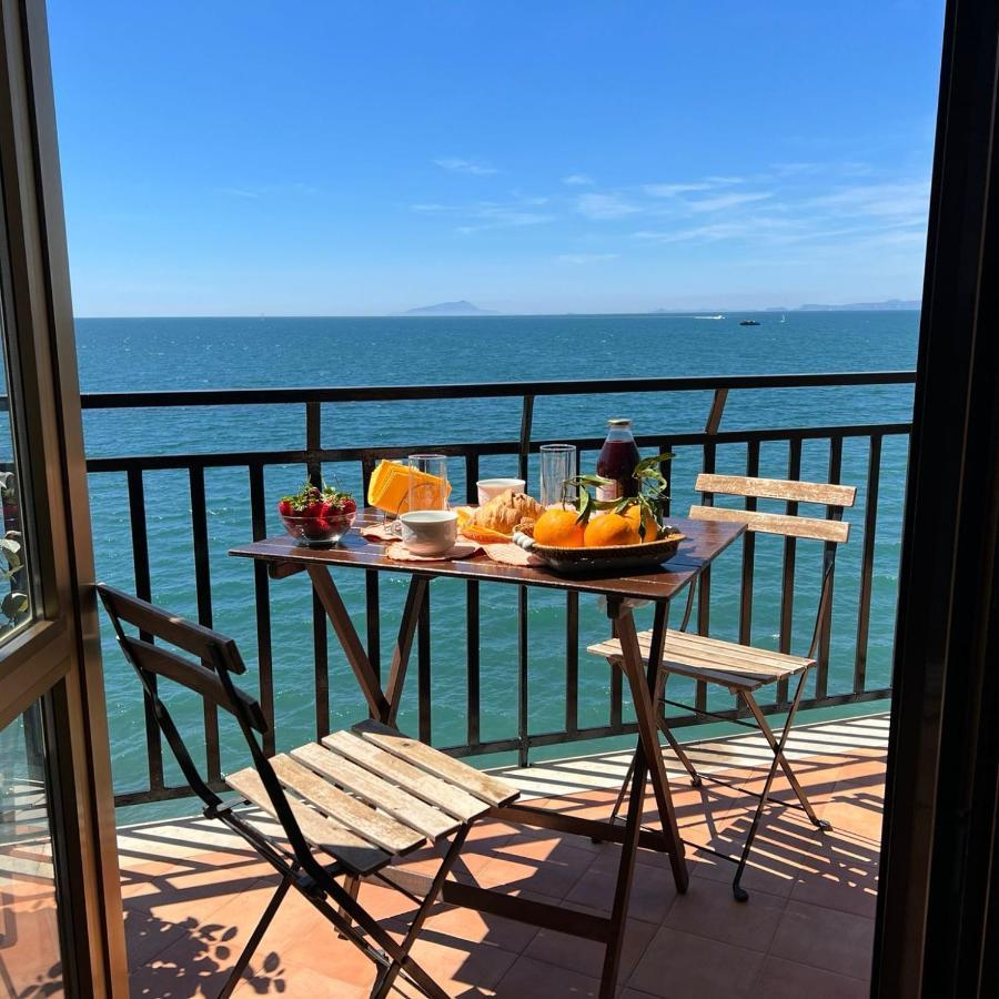 Vip Sul Mare Bed & Breakfast Castellammare di Stabia Luaran gambar