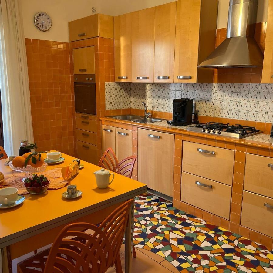 Vip Sul Mare Bed & Breakfast Castellammare di Stabia Luaran gambar